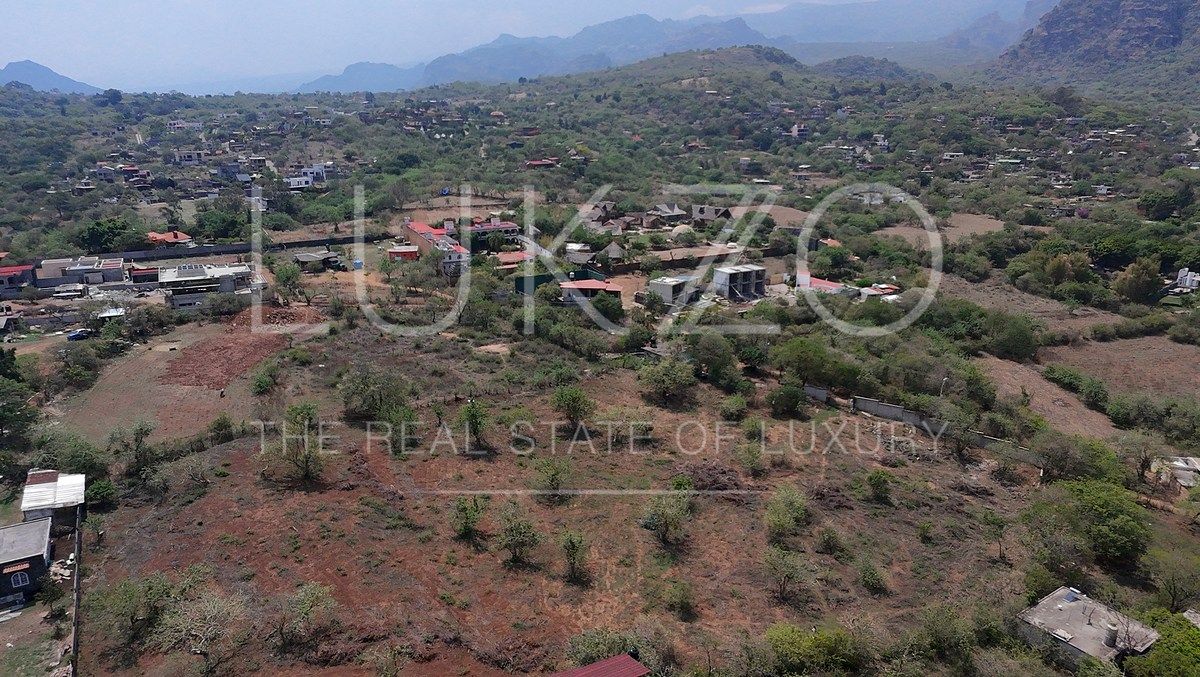 Lote em Amatlán de Quetzalcóatl, Tepoztlán, foto 4 de 12