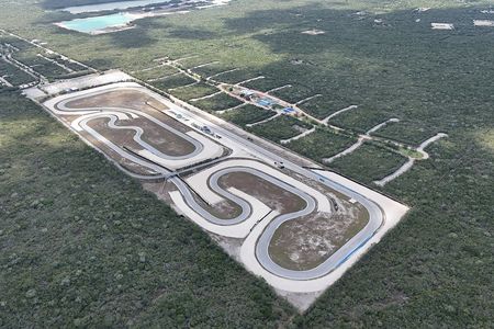 TERRENO/LOTE EN VENTA MERIDA, AUTODROMO, PARA DESARROLLAR, ENTREGA INMEDIATA.