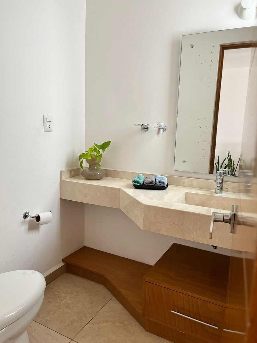 Baño de visitas., foto 14 de 27