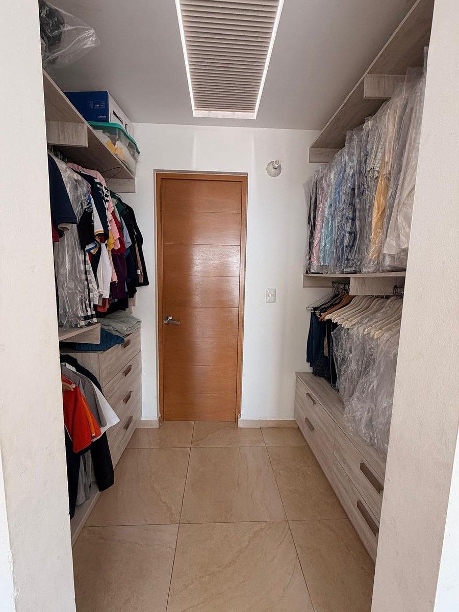 Vestidor., foto 21 de 27