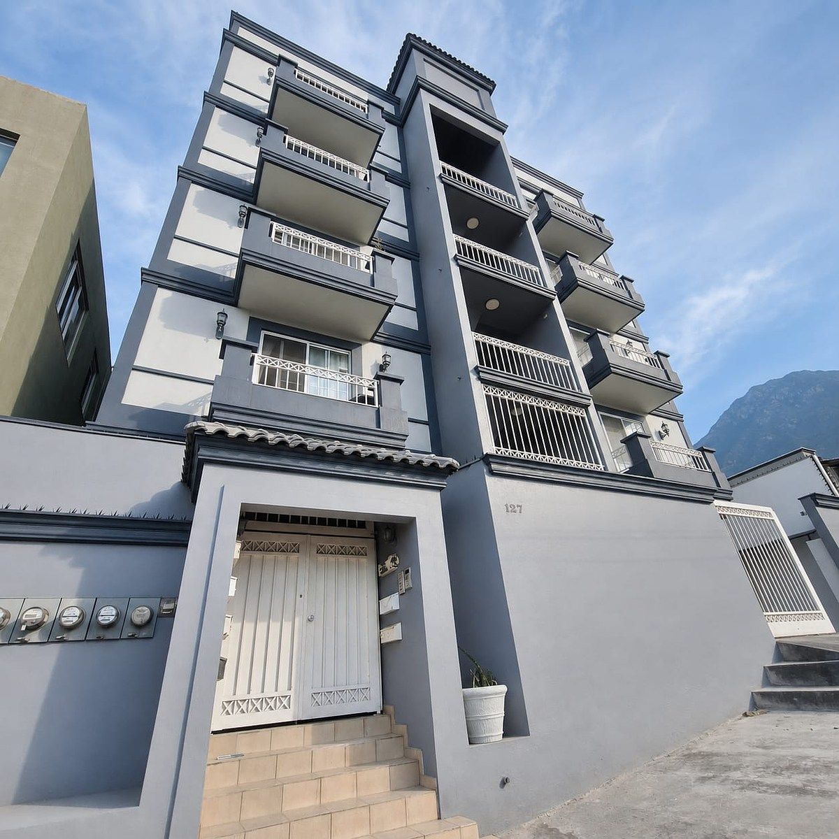 Departamento en Venta Zona Cumbres, foto 1 de 32