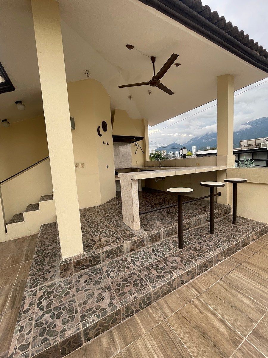 Casa em Fuentes del Valle, San Pedro Garza García, foto 35 de 39