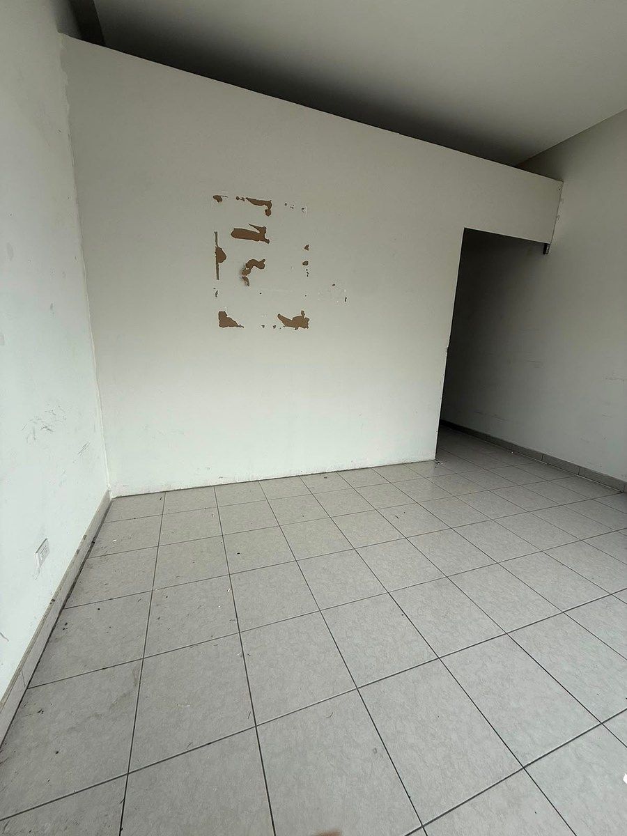 Loja em shopping em Privadas Borneo, Apodaca, foto 2 de 6
