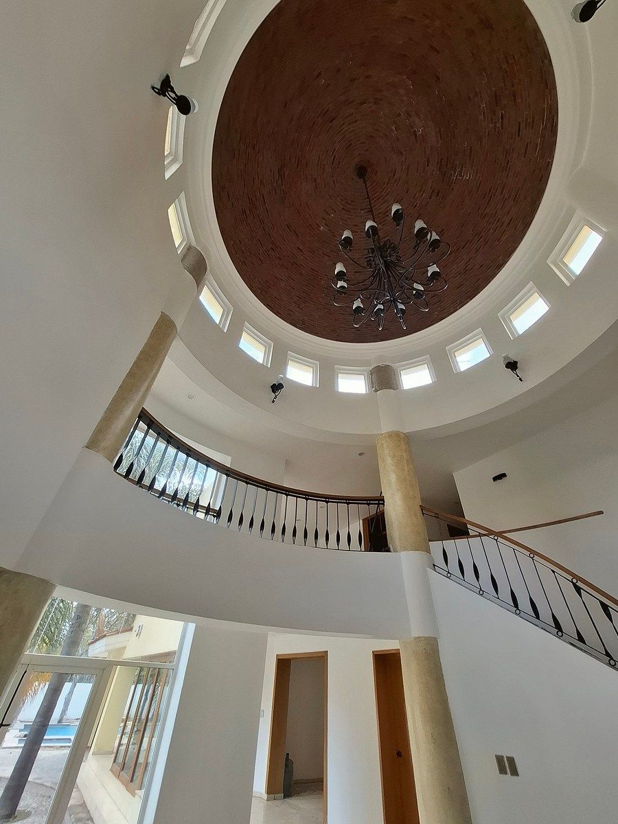 RESIDENCIA EN VENTA EN CIUDAD BUGAMBILIAS EN GUADALAJARA - foto 4