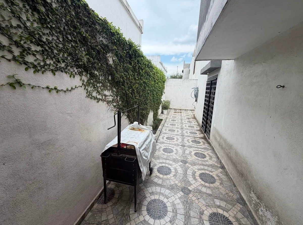 House in Paseo de los Nogales Santa Rosa, Apodaca, photo 5 of 17