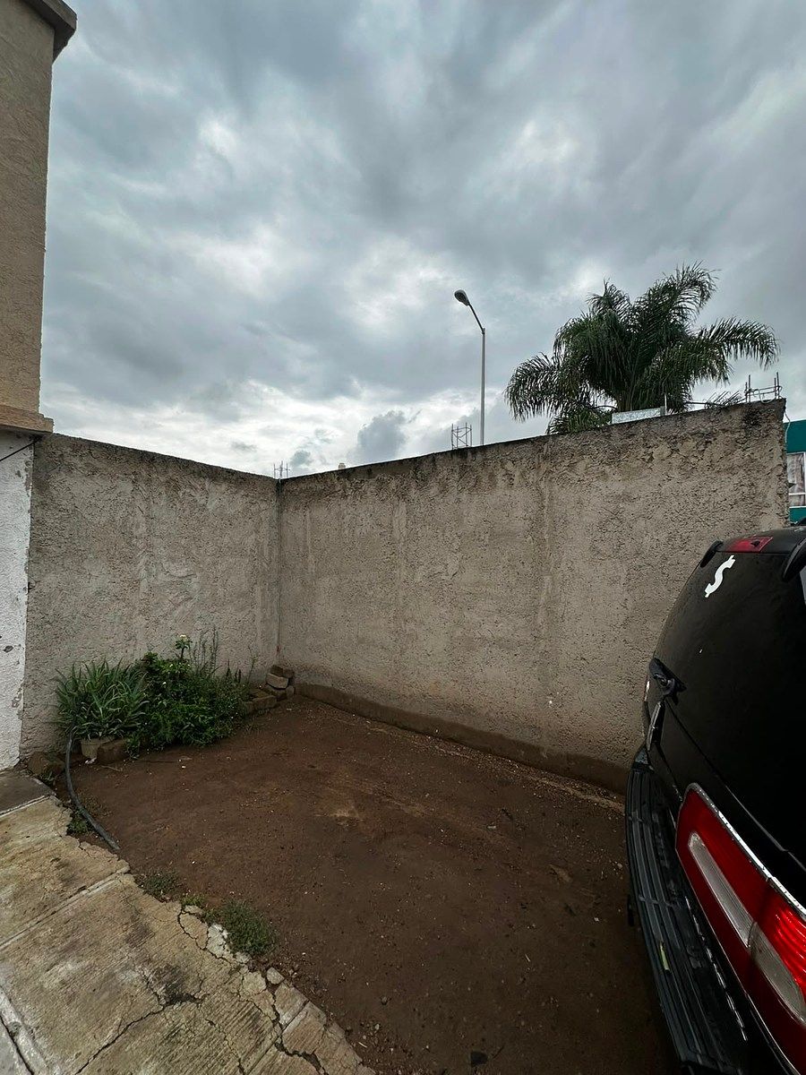 Casa em Valle de Los Encinos, Tlajomulco de Zúñiga, foto 2 de 2