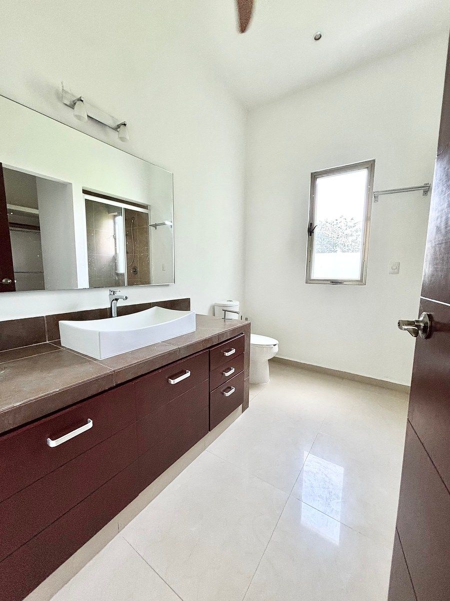 House in Lagos del Sol, Benito Juárez, photo 15 of 21