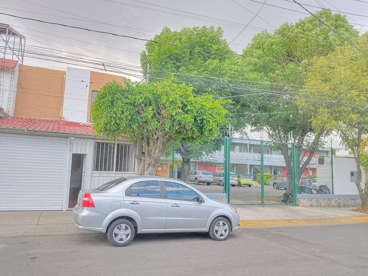 Casa em Parques de Santa María, Tlaquepaque, foto 2 de 23