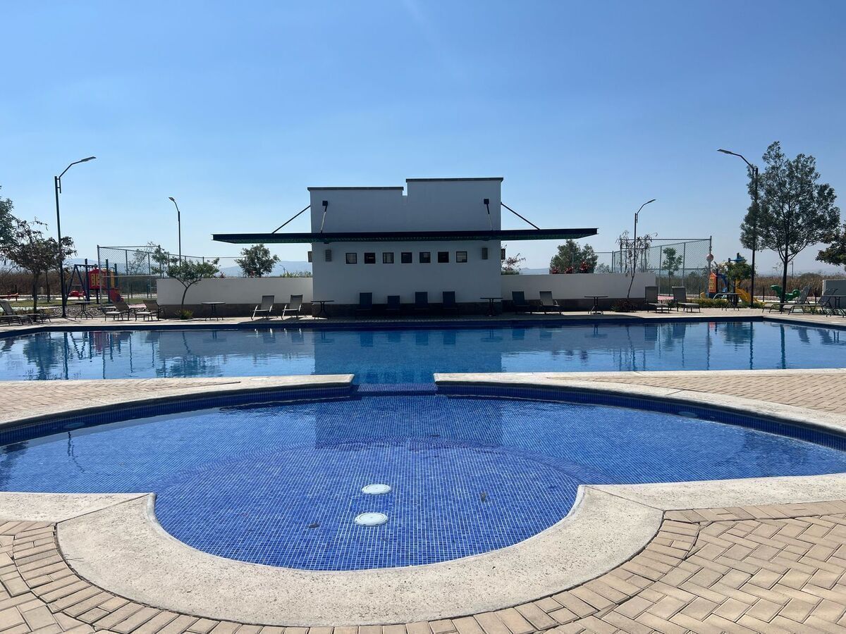 Lote em Presa de Bravo, Corregidora, foto 3 de 11