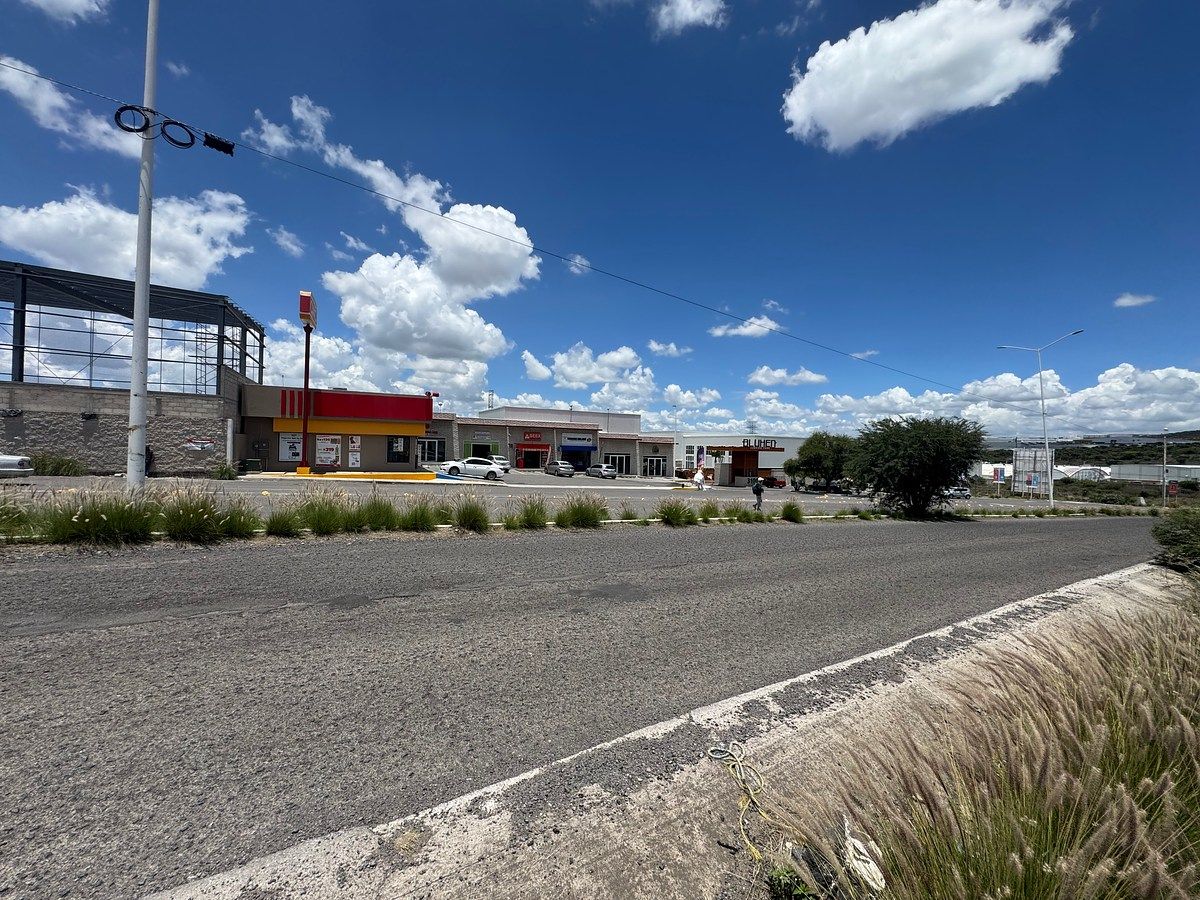 Terreno industrial en El Carmen, El Marqués, foto 3 de 4