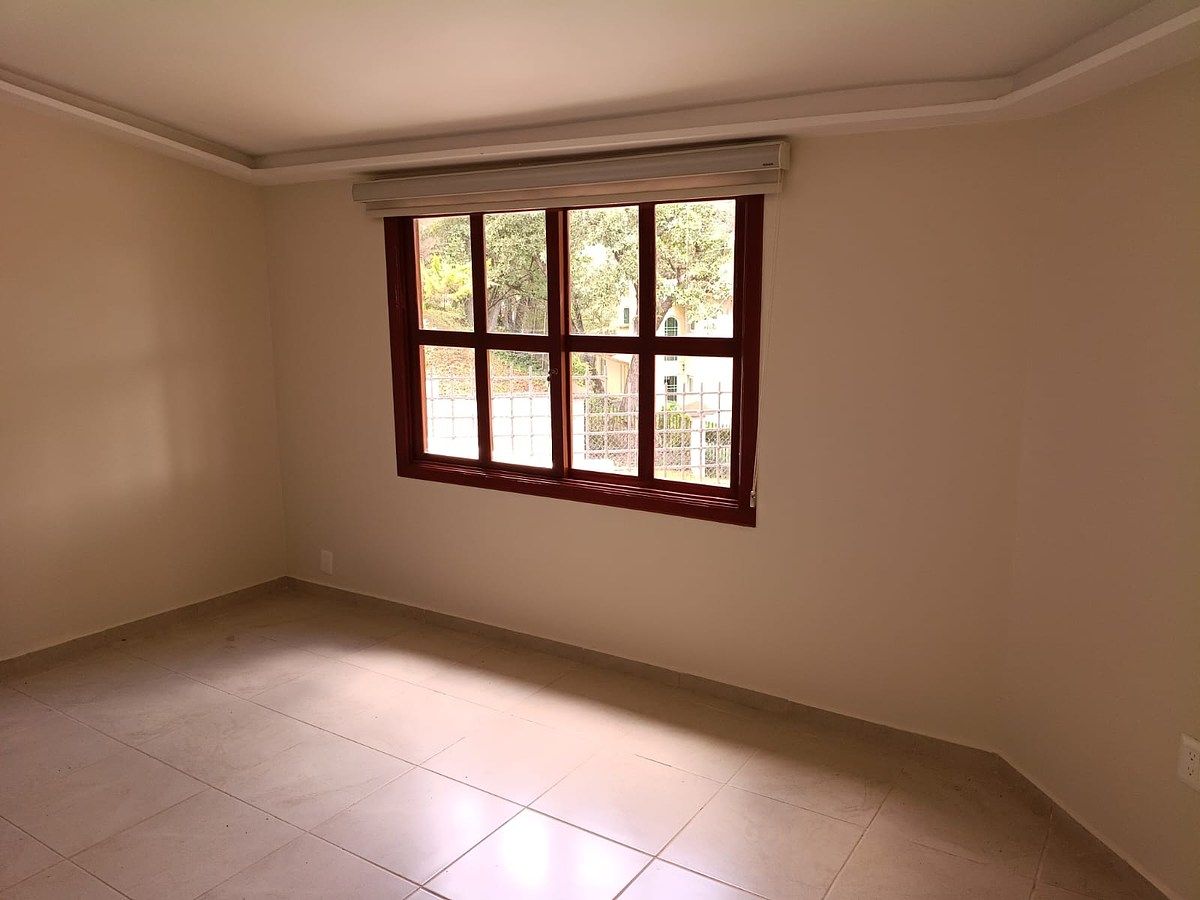 House in Hacienda de Valle Escondido, Atizapán de Zaragoza, photo 13 of 26