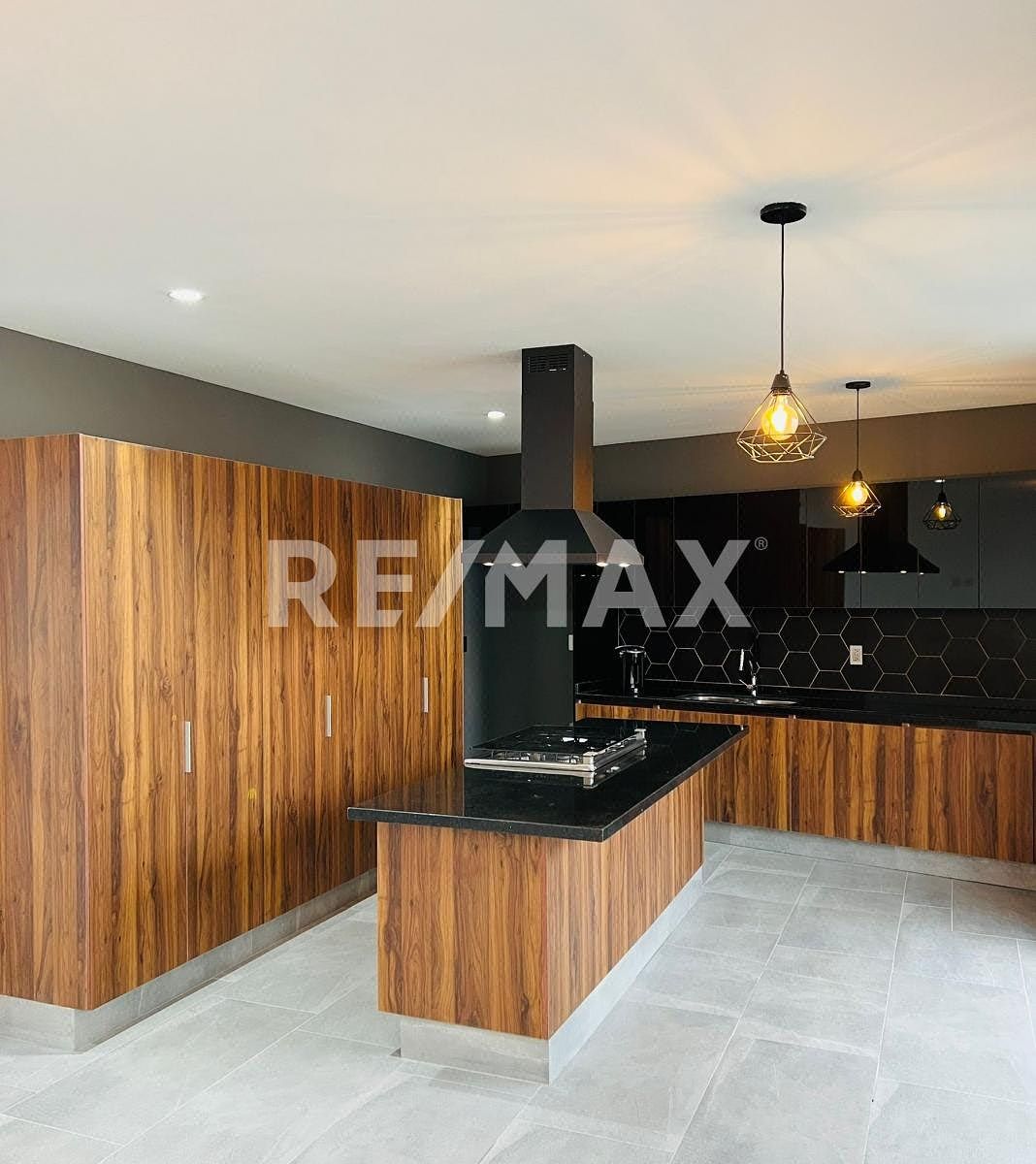 House in Gated Community in El Encino, Huimilpan, photo 3 of 16
