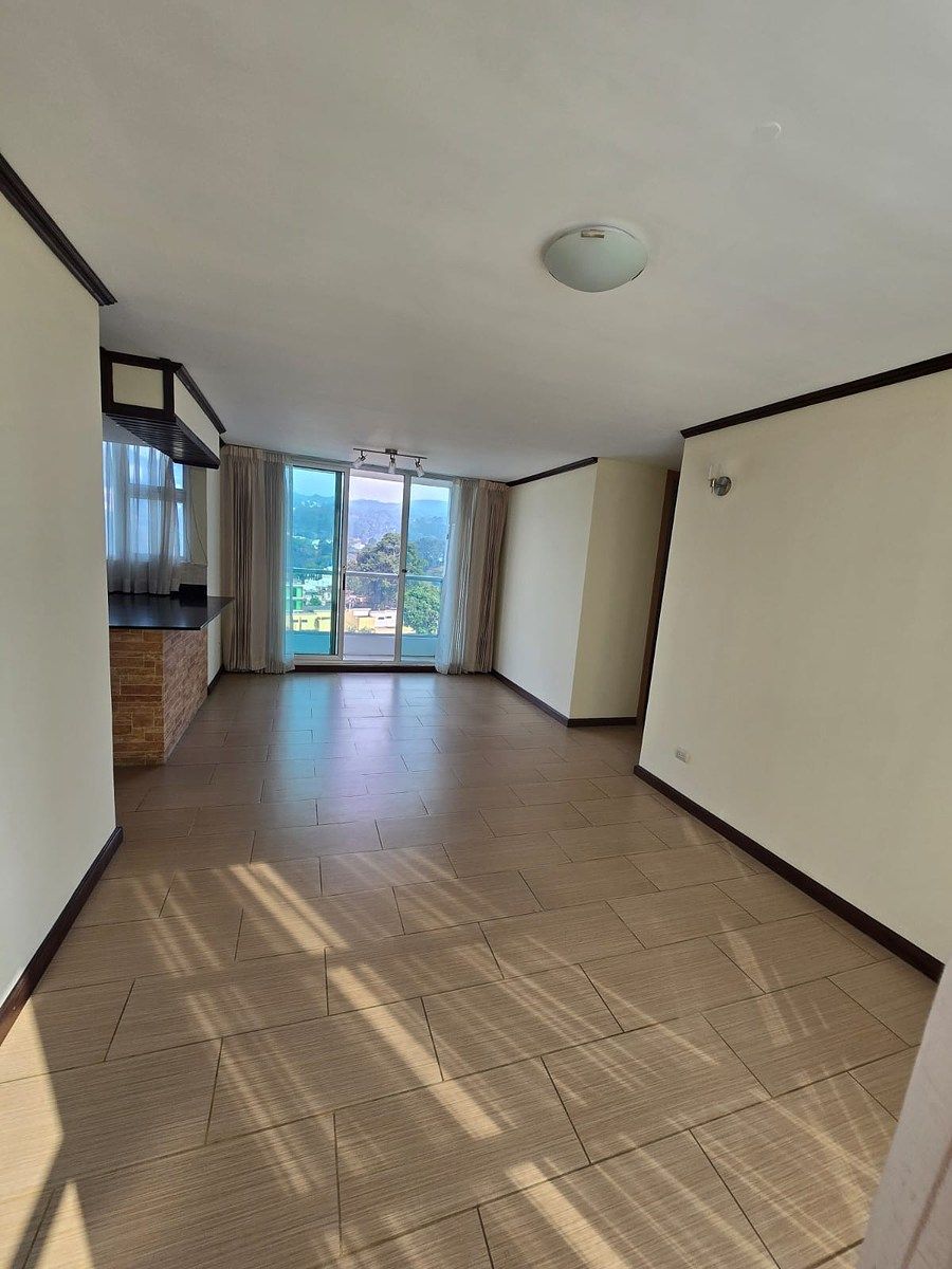 Apartamento en Venta Zona 14 La Villa - Image 1