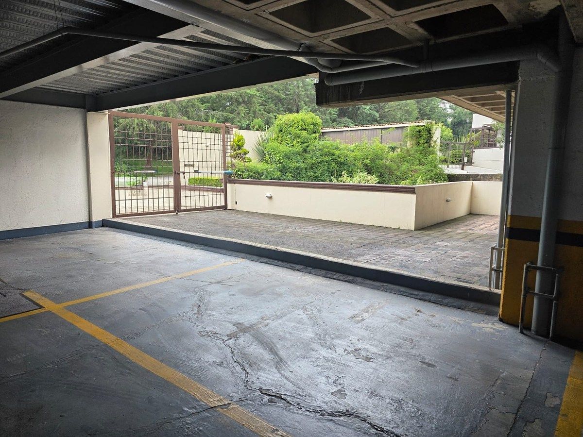 Estacionamiento, foto 27 de 39