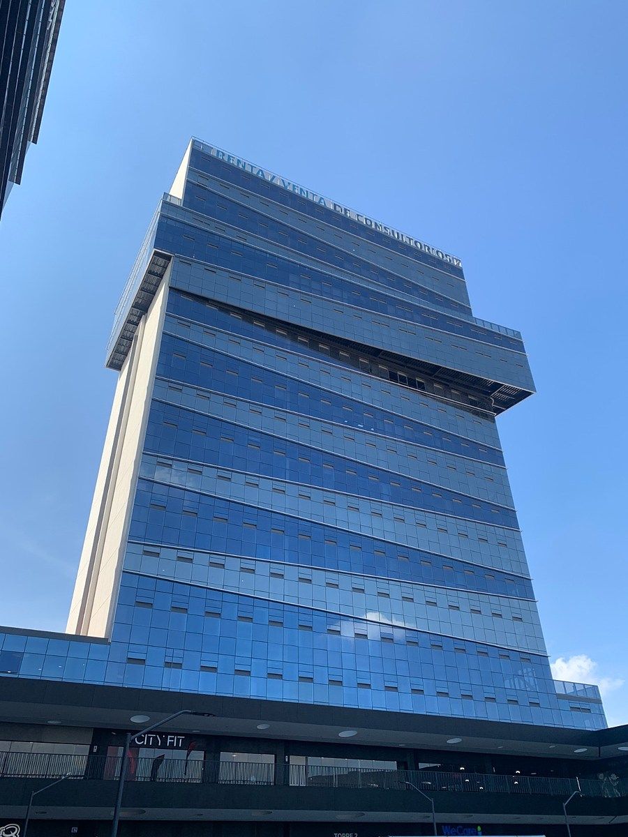 Renta Oficina/Consultorio en Momentum Centro Sur Qro Mex, foto 1 de 21
