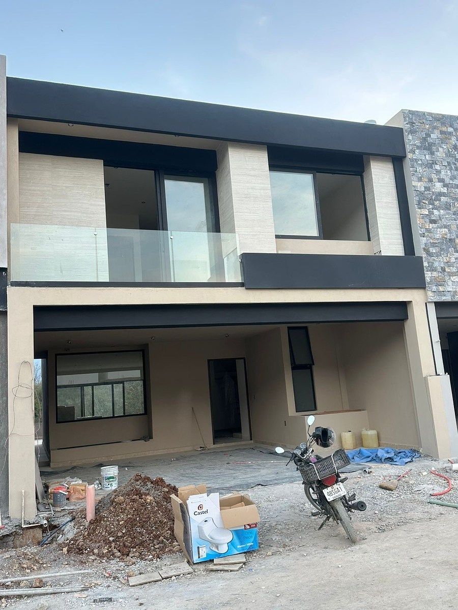 New House for Sale in a Gated Community in Santiago, photo 1 of 18