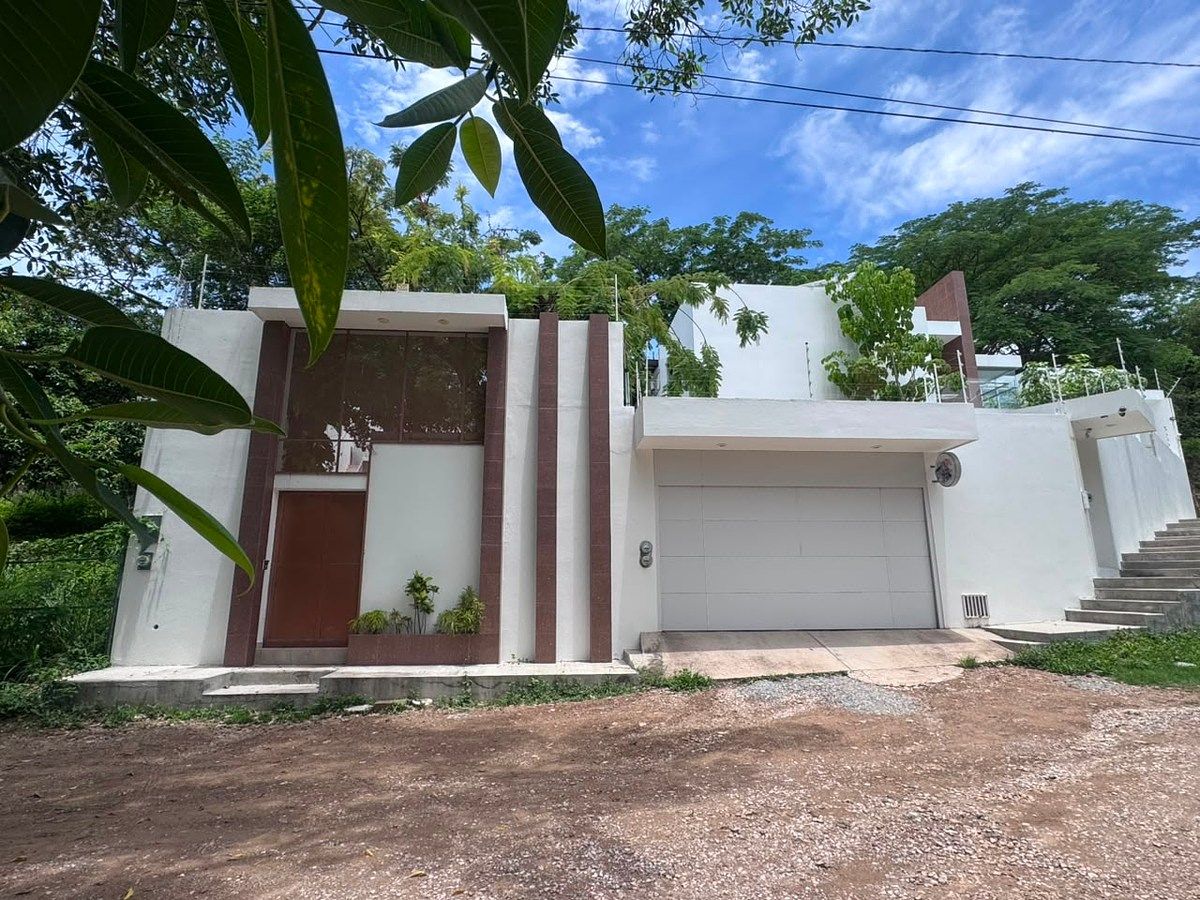 House in a gated community for sale in Mérida's highest-appreciation area - foto 5
