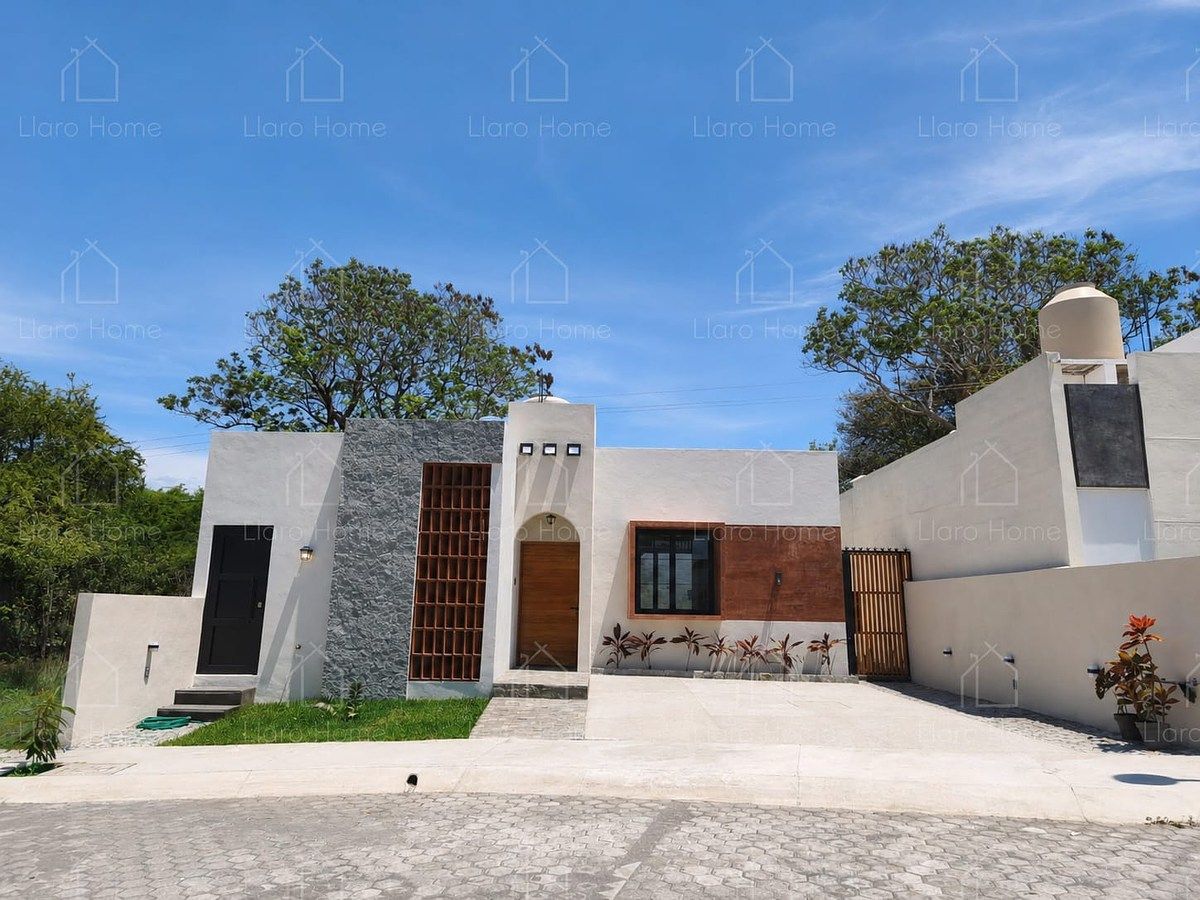 Casa à venda em Nogueras, Comala, foto 1 de 4