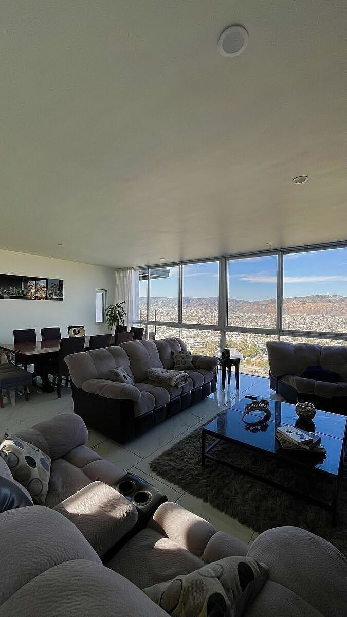 CASA EN CIUDAD BUGAMBILIAS | DENTRO DE COTO, foto 1 de 22