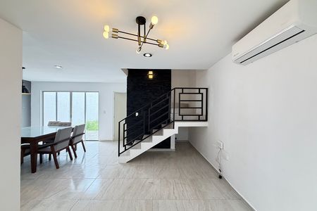Casa en venta en Mérida de 4 recámaras | entre Chenkú, Tanlum y Pensiones