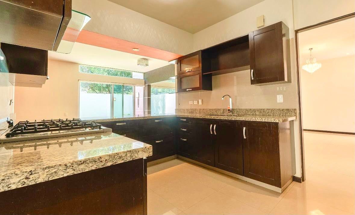 House in Bosques del Vergel, Monterrey, photo 6 of 19