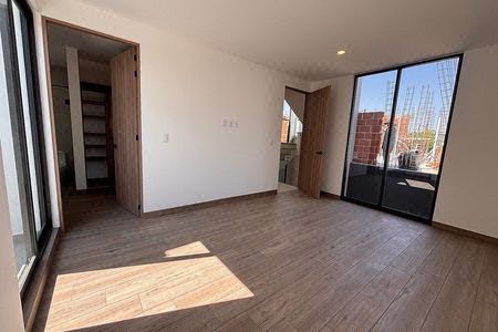 Casa en Venta | Sala a Doble Altura | Recámara o Estudio Roof Garden Panorámica
