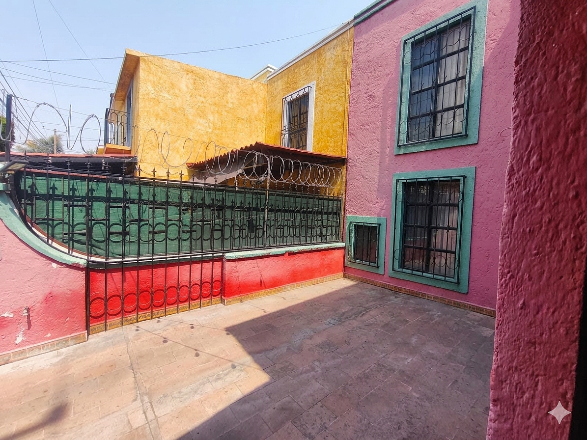 CASA EN VENTA – PLAZAS DEL SOL 2ª SECCIÓN - foto 2