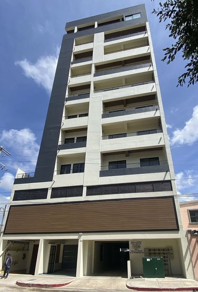 EDIFICIO BATOPILAS La Cacho, photo 1 of 10