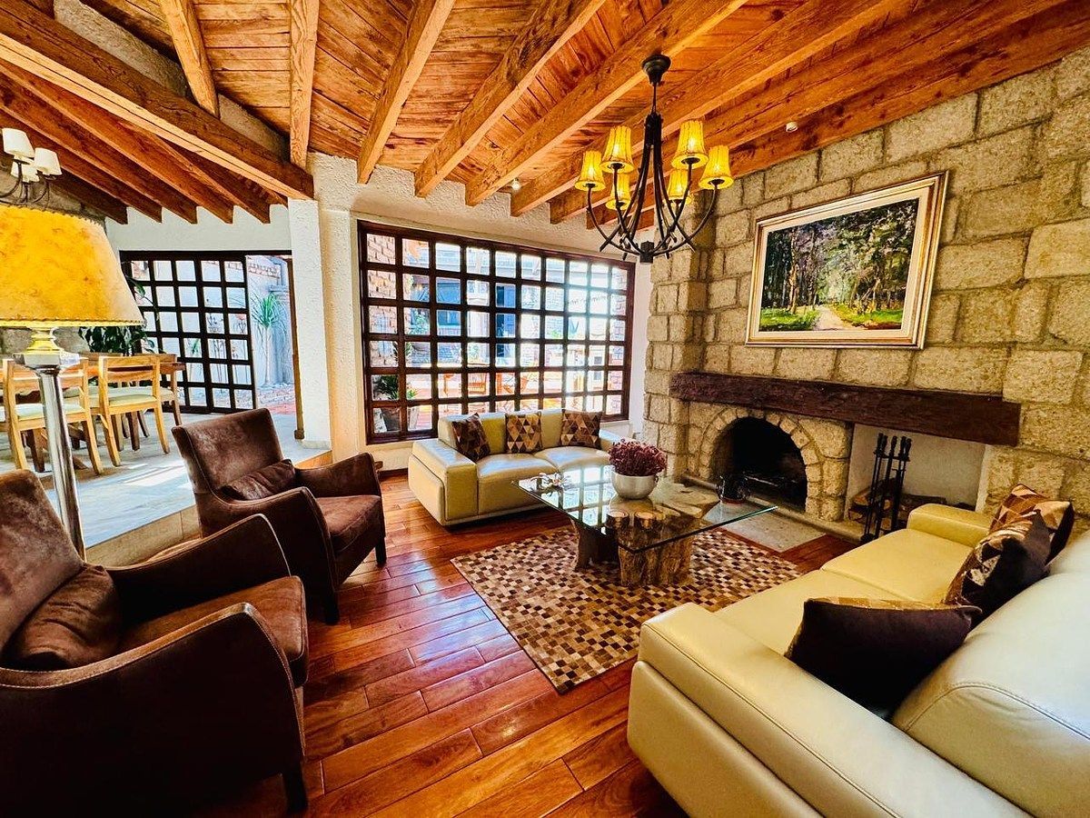 Para alugar, casa estilo mexicano em um condomínio fechado, foto 1 de 19