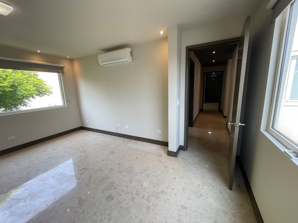 Apartment in Valle de Chipinque, San Pedro Garza García, photo 16 of 19