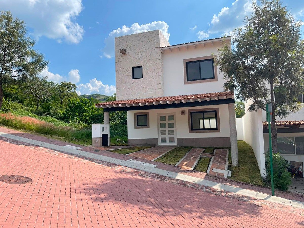 Venta de casa en Ciudad Maderas Montaña, foto 1 de 11
