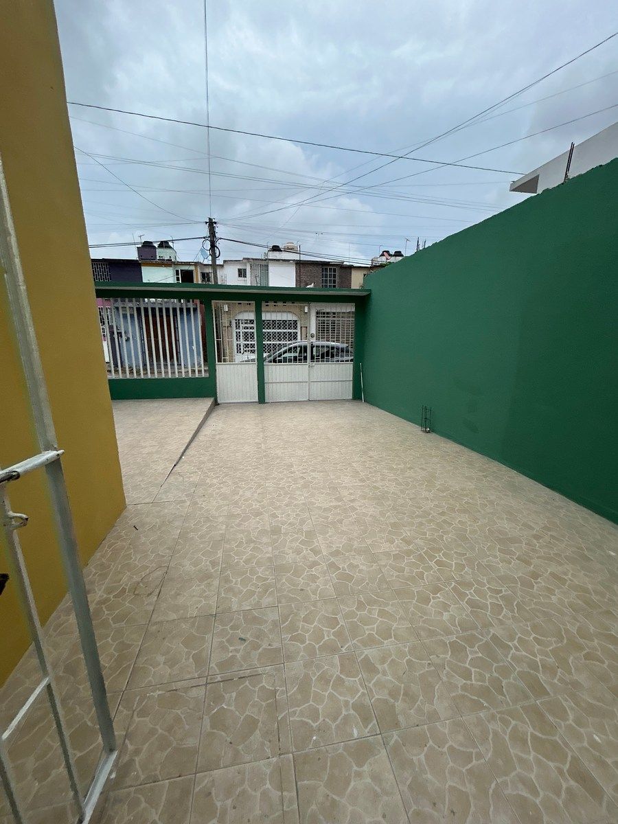 Cochera, foto 4 de 16