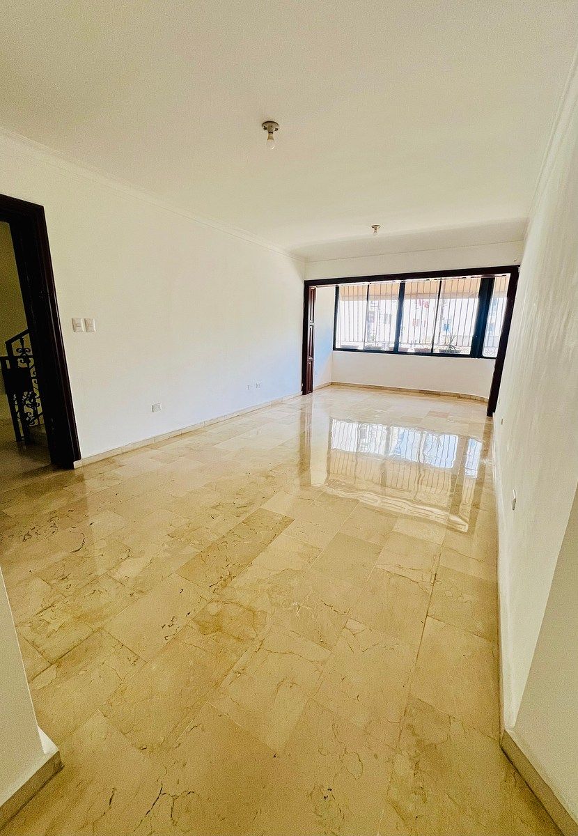 Alquiler US$ 1,200 Evaristo Morales 165 m2 neto, foto 1 de 45