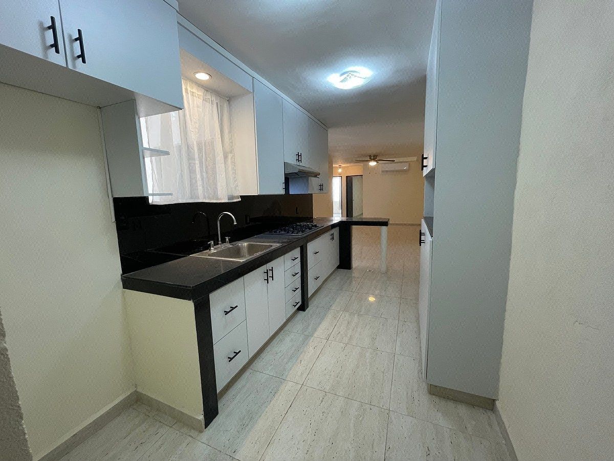 Sala Comercial em Las Cumbres, Monterrey, foto 6 de 16