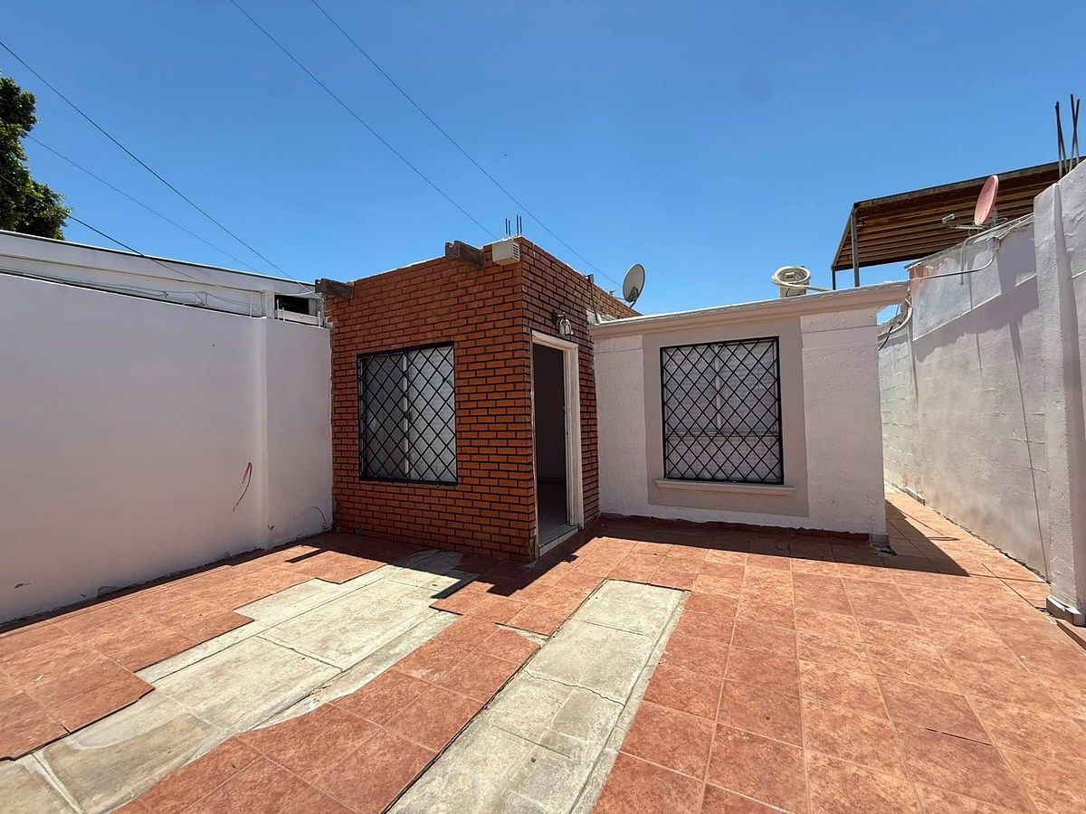 Casa en Villa Florida, Mexicali, foto 2 de 19