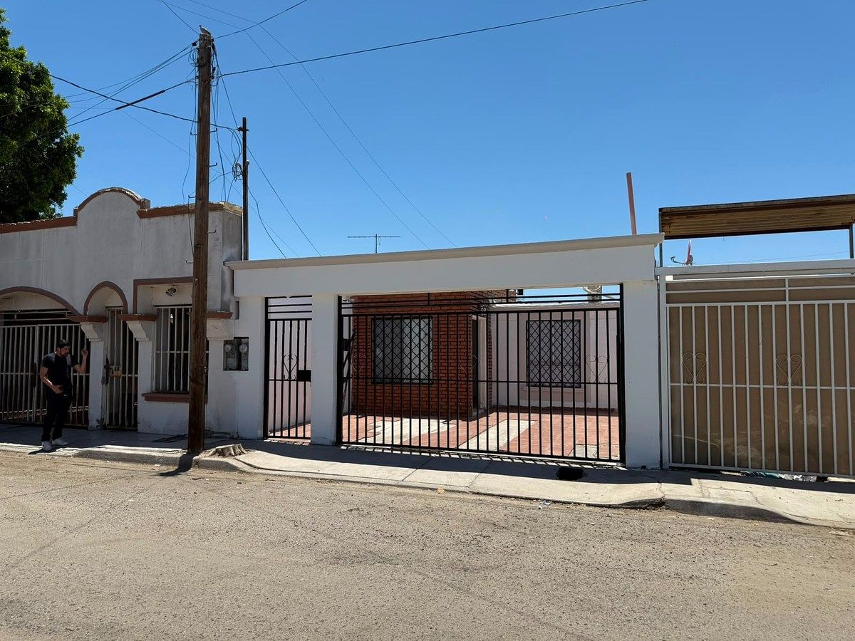 Casa en Villa Florida, Mexicali, foto 3 de 19