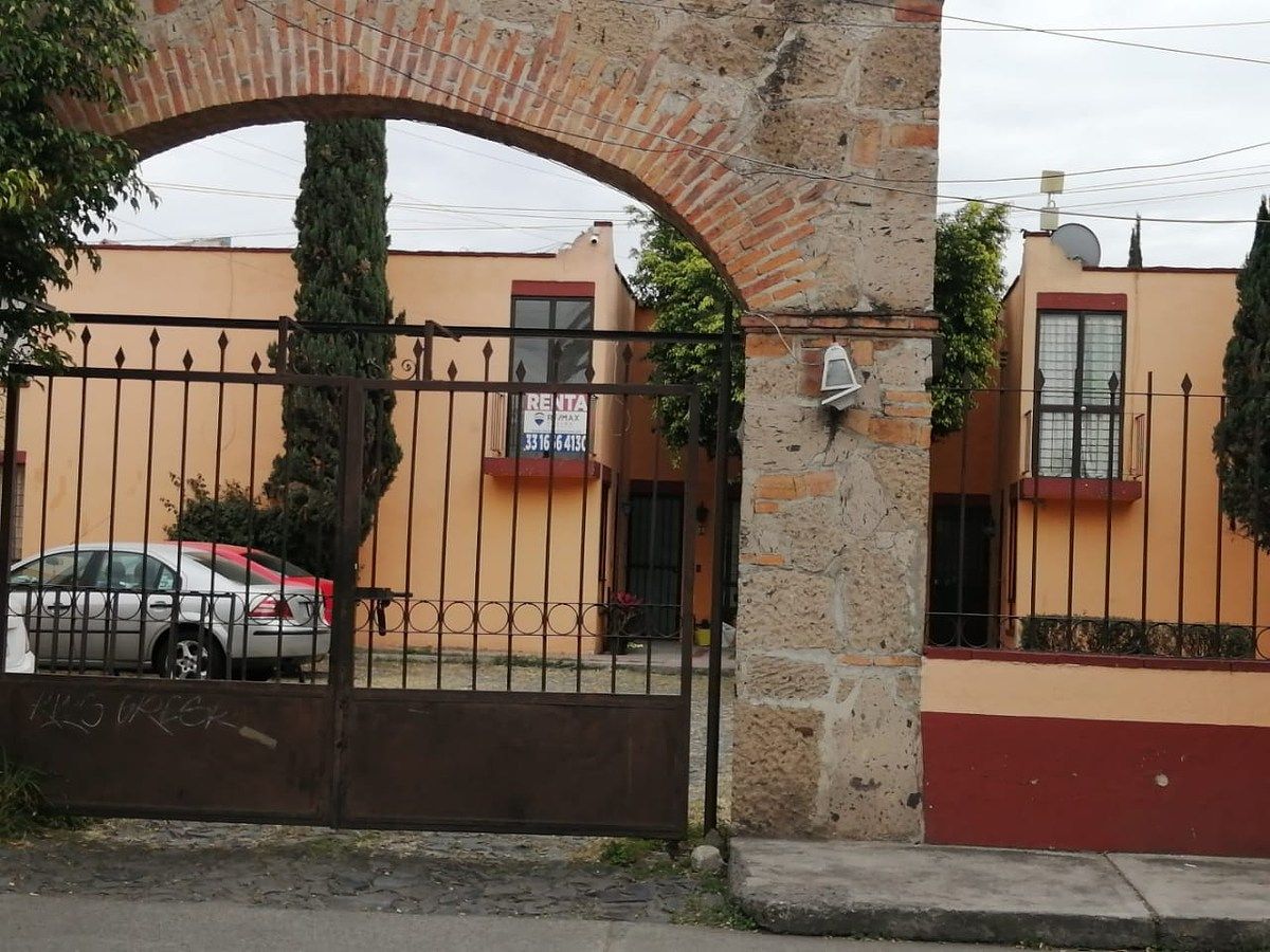 Casa em Jardines de San José, Guadalajara, foto 2 de 20
