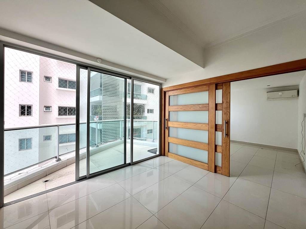 Apartamento moderno con estudio en el corazón de Santo Domingo, foto 1 de 10
