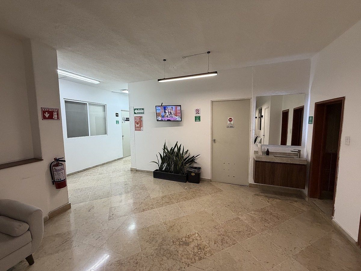 Consultorio en renta en centro médico - miniatura 3