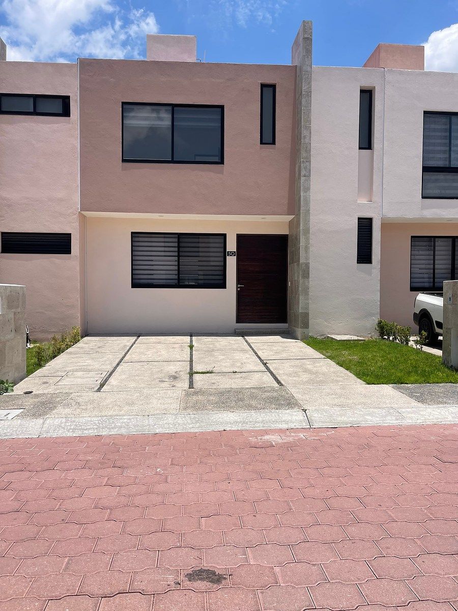 Casa en Venta en Virrey de Cataluña | A un Costado de El Campanario, foto 1 de 23