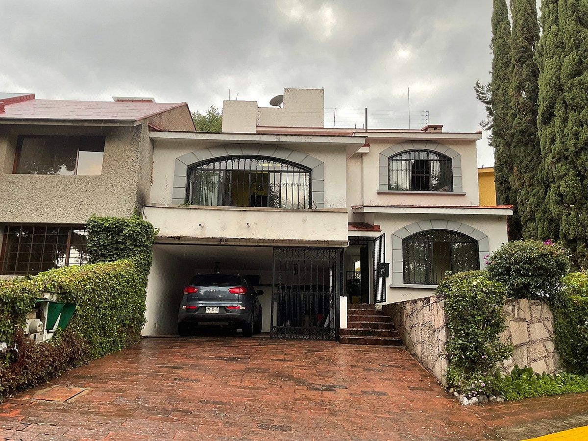SALE HOUSE IN GATED COMMUNITY IN VILLA DE LAS PAMAS, photo 1 of 14