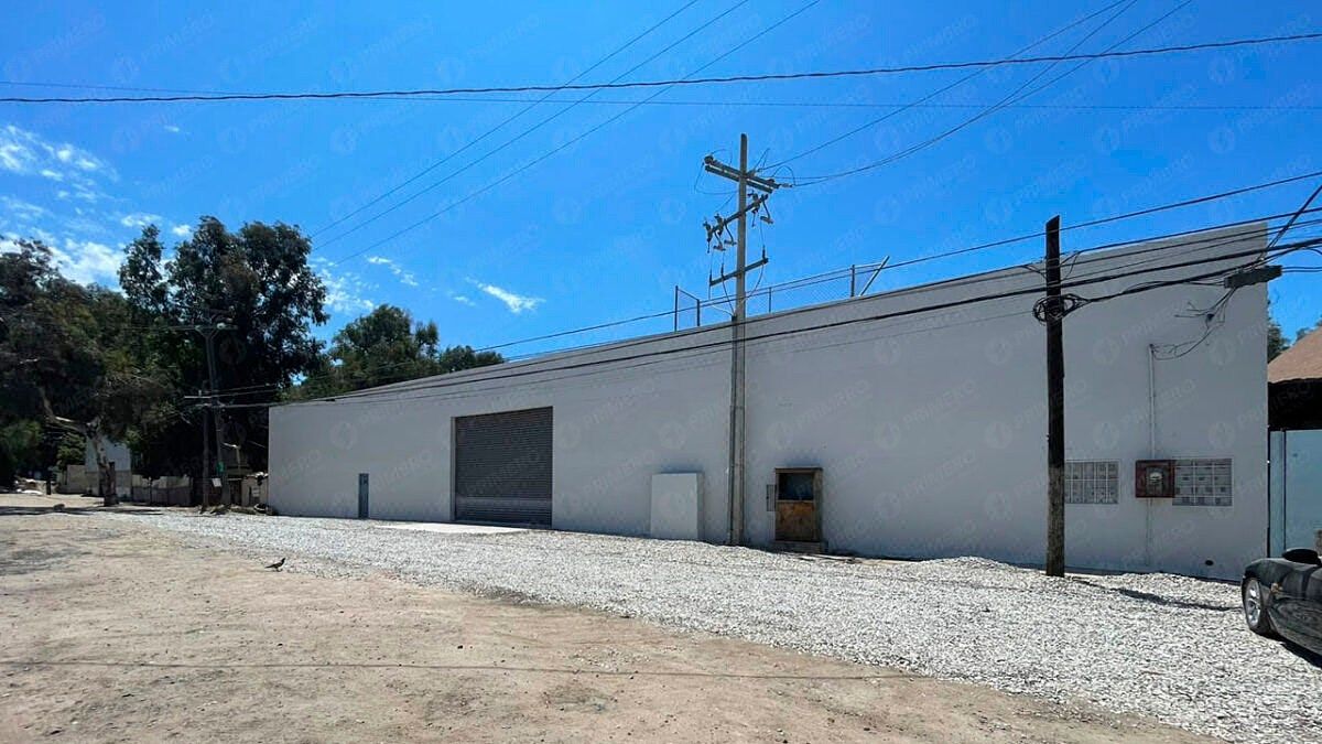 Se renta bodega  Renta Boulevard Díaz Ordaz, Tijuana, foto 1 de 10