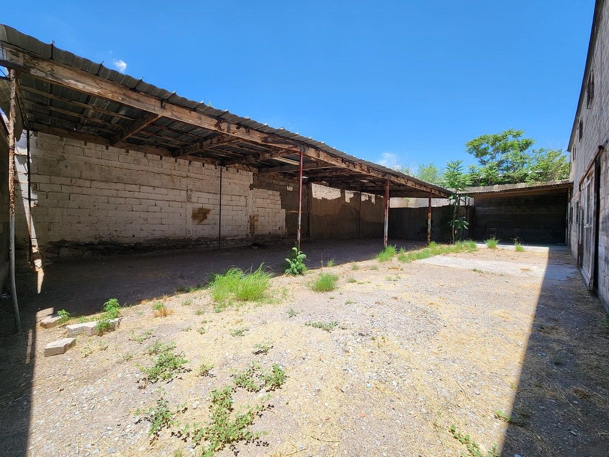 Commercial Storage Unit in Morelos, Chihuahua, photo 2 of 9