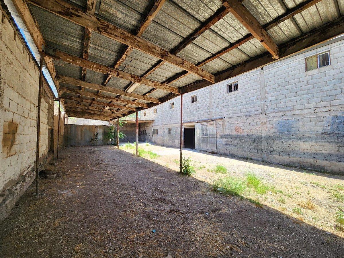 Commercial Storage Unit in Morelos, Chihuahua, photo 3 of 9