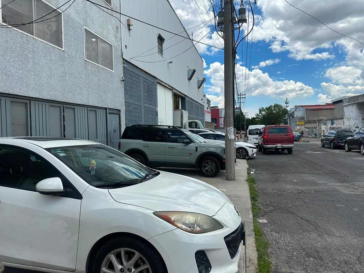 Oficinas en Venta cerca de Periférico Norte