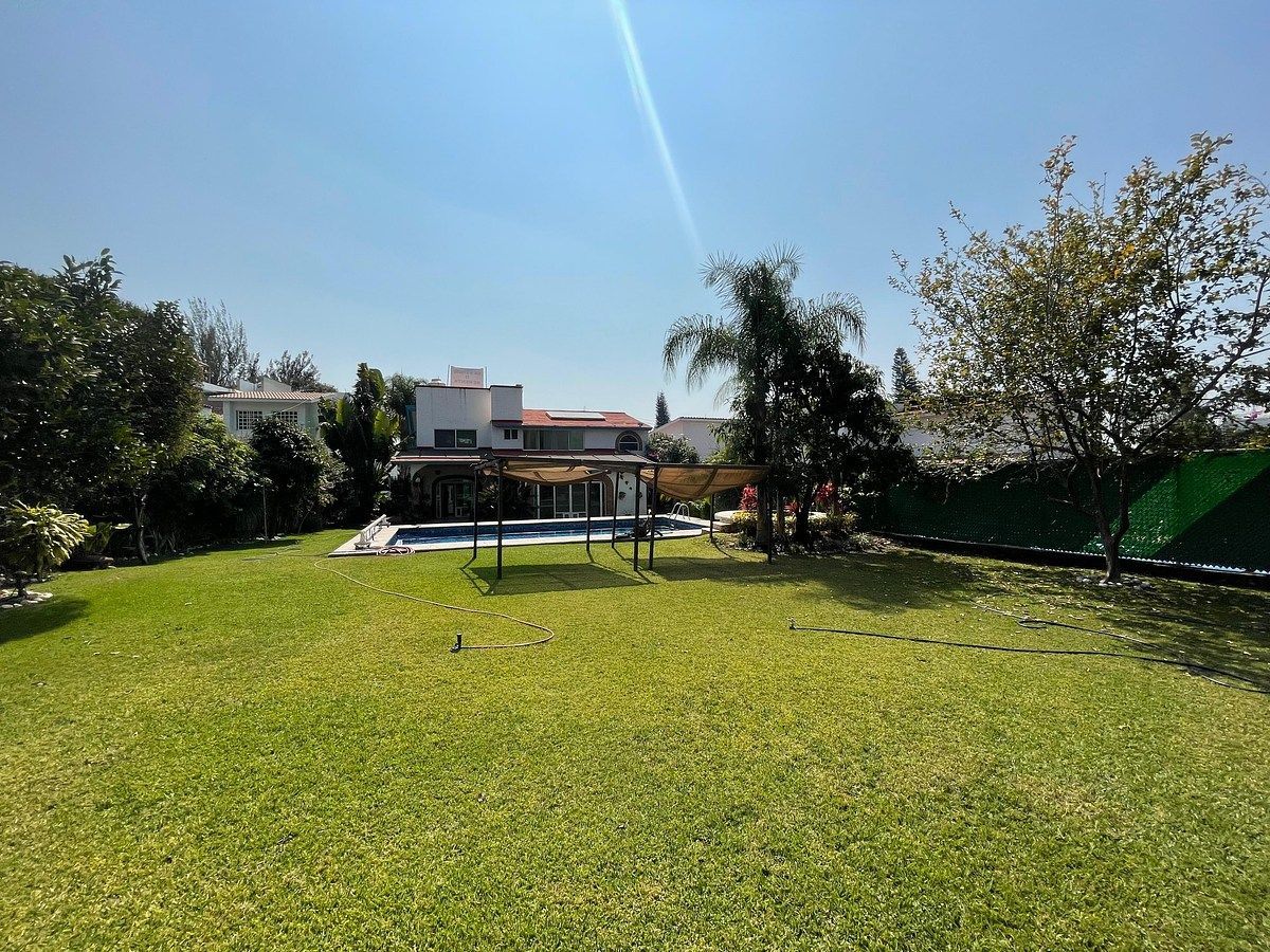 Casa en renta en lomas de Cocoyoc, foto 1 de 32