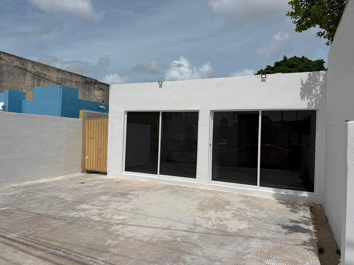 LOCAL SOBRE AVENIDA DE 160 M2 EN LEANDRO VALLE, foto 1 de 8