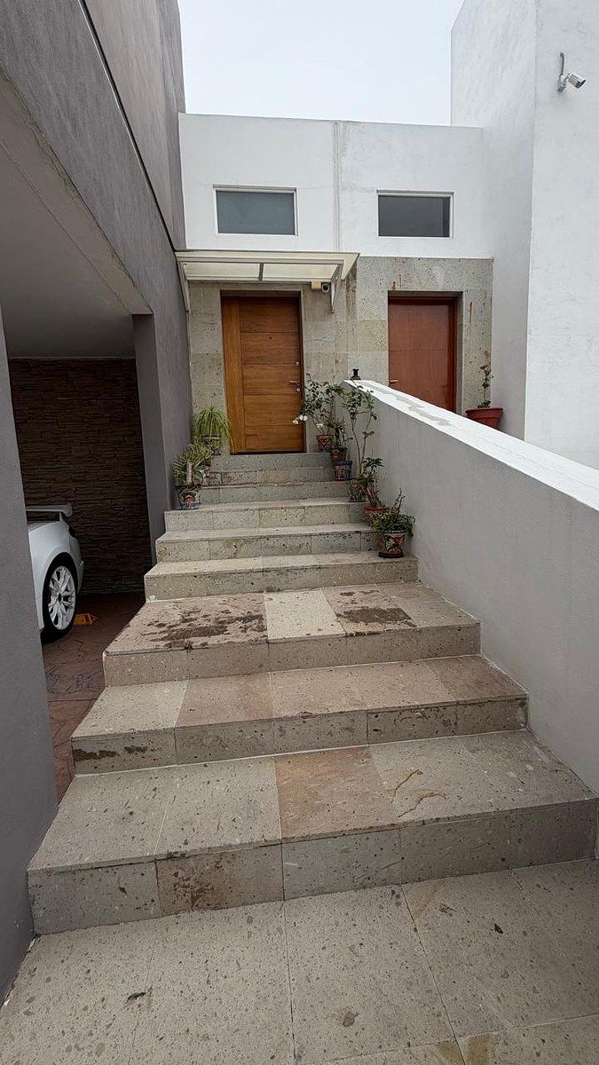 CASA EN VENTA EN VILLAS PALMIRA LOMAS DEL MARQUES QUERETARO, foto 1 de 31