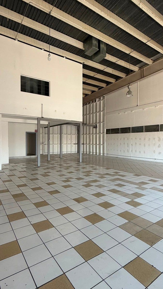 Local comercial en Lago Sur, Tijuana, foto 6 de 23
