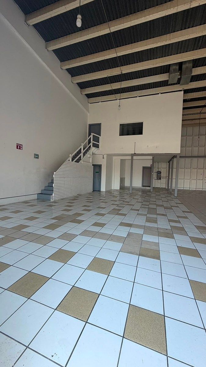 Local comercial en Lago Sur, Tijuana, foto 4 de 23